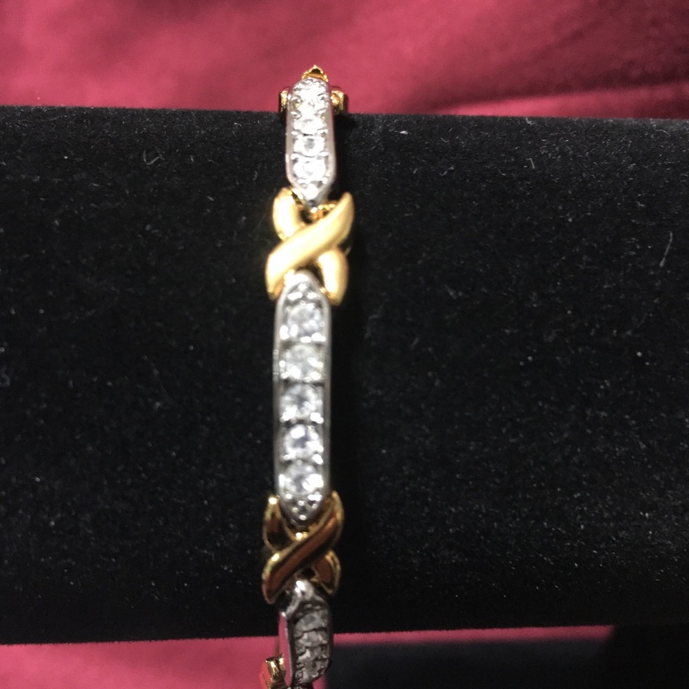 Gold tone and crystal bracelet